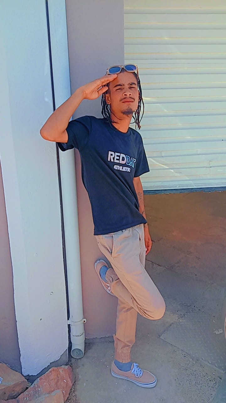 12072002's Profile Picture