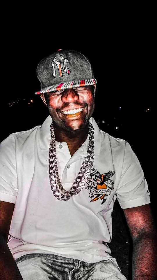 b25's Profile Picture