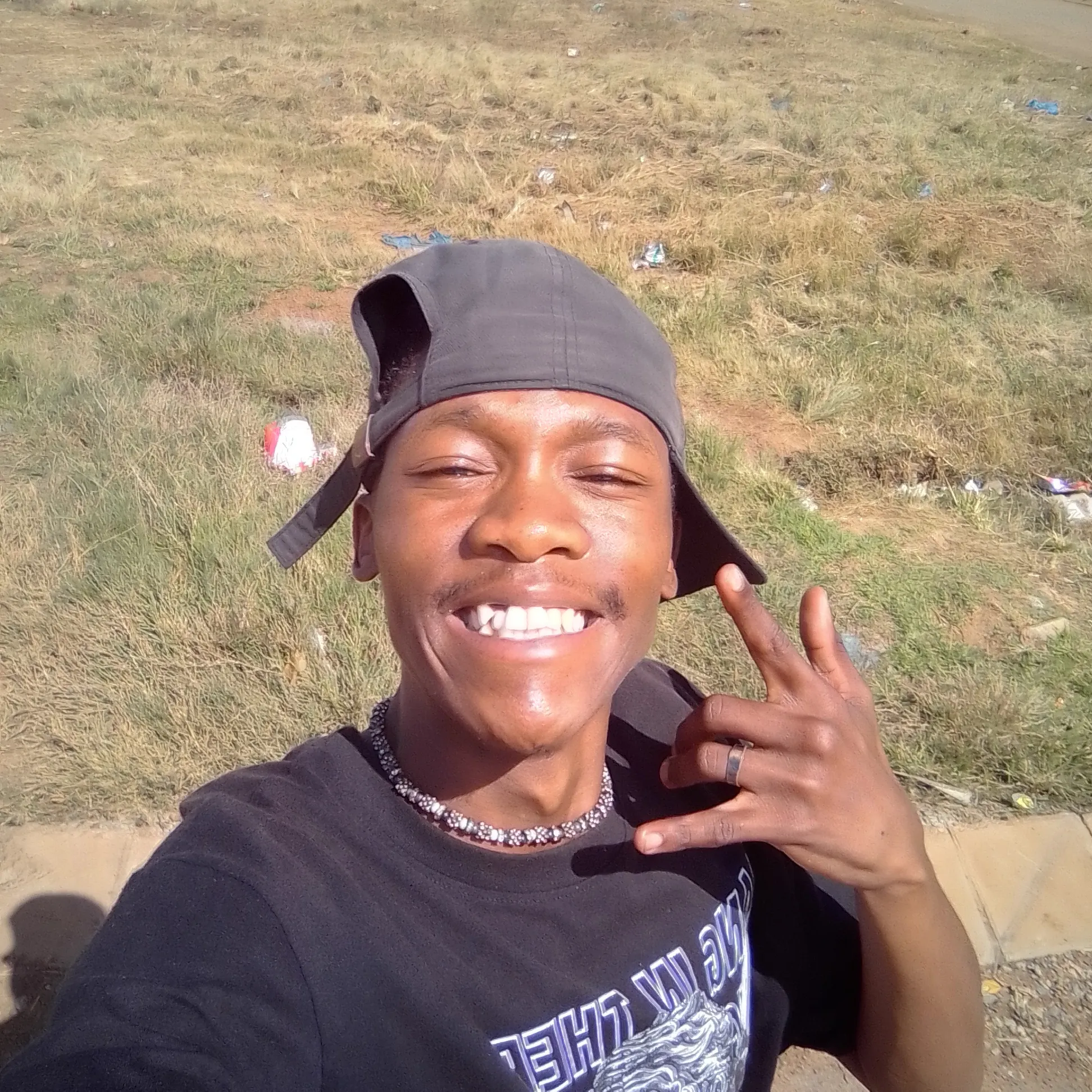 bs's Profile Picture