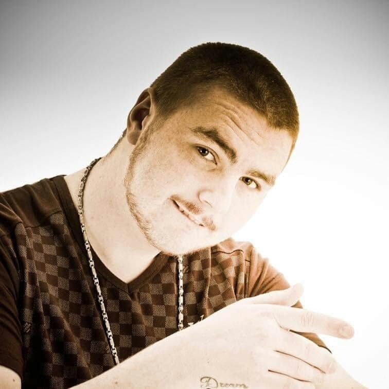 creepzz100's Profile Picture