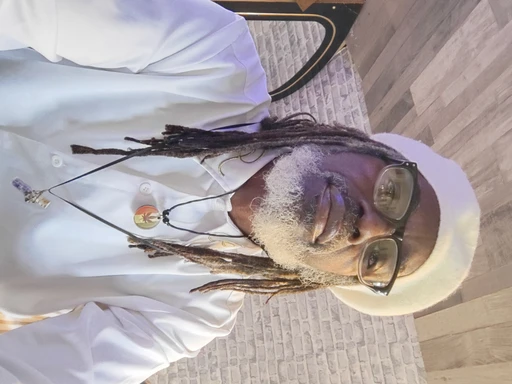 peace's Profile Picture