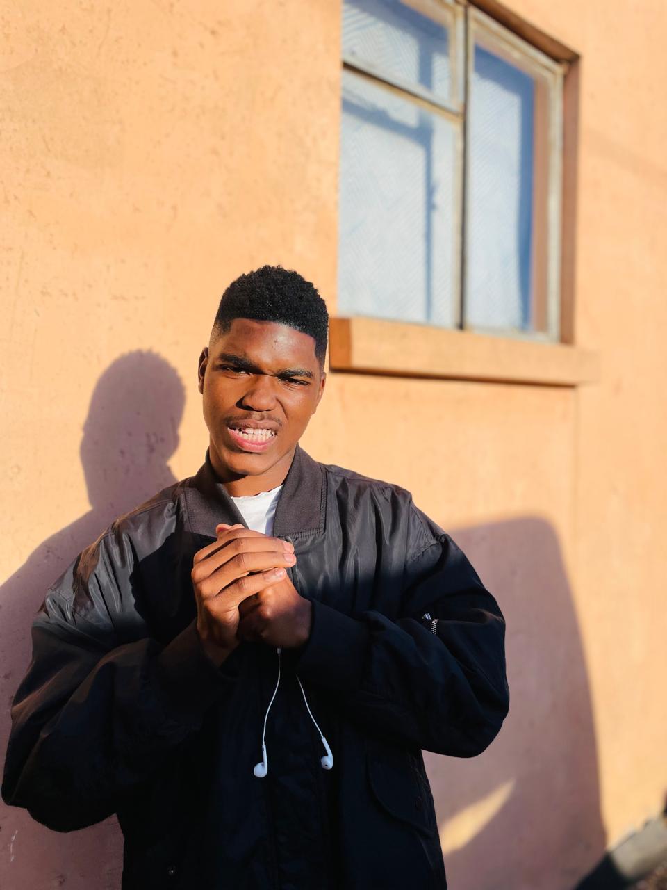super-b's Profile Picture