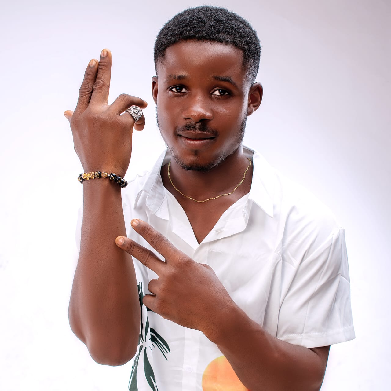 victorchigemezuekenmah's Profile Picture
